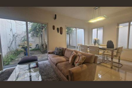 Casa de Condomínio à venda com 3 quartos, 210m² em Vila Cruzeiro, São Paulo