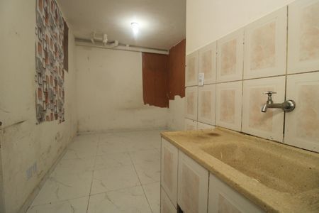 Cozinha de kitnet/studio para alugar com 1 quarto, 28m² em Liberdade, São Paulo