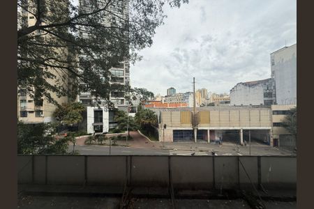 Apartamento à venda com 78m², 1 quarto e sem vaga