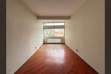 Apartamento à venda com 78m², 1 quarto e sem vaga