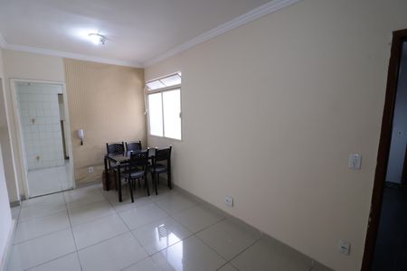 Sala de apartamento para alugar com 2 quartos, 49m² em Padre Eustáquio, Belo Horizonte