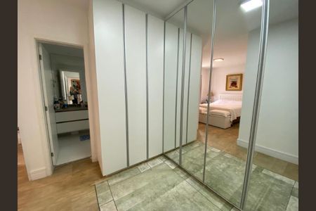 Foto 17 de apartamento à venda com 3 quartos, 245m² em Jardim Boa Vista (Zona Oeste), São Paulo