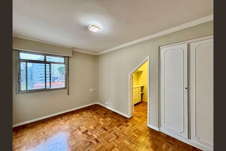 Apartamento para alugar com 108m², 3 quartos e 1 vaga Apartamento para alugar com 108m², 3 quartos e 1 vagaSuite