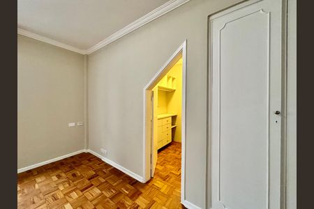 Apartamento para alugar com 108m², 3 quartos e 1 vaga Apartamento para alugar com 108m², 3 quartos e 1 vagaSuite