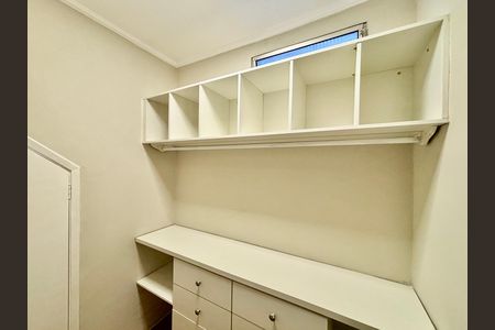 Apartamento para alugar com 108m², 3 quartos e 1 vaga Apartamento para alugar com 108m², 3 quartos e 1 vagaSuite Closet