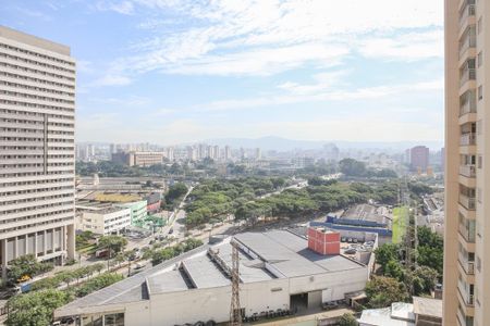 Apartamento à venda com 132m², 4 quartos e 2 vagas Apartamento à venda com 132m², 4 quartos e 2 vagasVista da Suíte 2