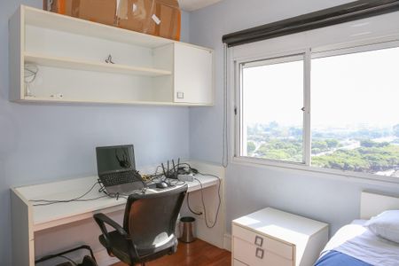 Apartamento à venda com 132m², 4 quartos e 2 vagas Apartamento à venda com 132m², 4 quartos e 2 vagasQuarto