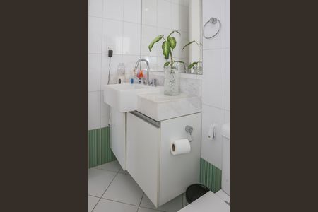 Apartamento à venda com 132m², 4 quartos e 2 vagas Apartamento à venda com 132m², 4 quartos e 2 vagasBanheiro da Suíte 2