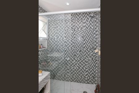 Apartamento à venda com 132m², 4 quartos e 2 vagas Apartamento à venda com 132m², 4 quartos e 2 vagasBanheiro da Suíte 1