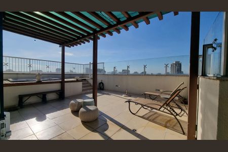 Apartamento à venda com 221m², 3 quartos e 3 vagas
