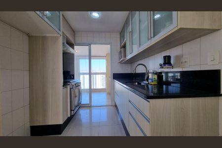 Apartamento à venda com 221m², 3 quartos e 3 vagas