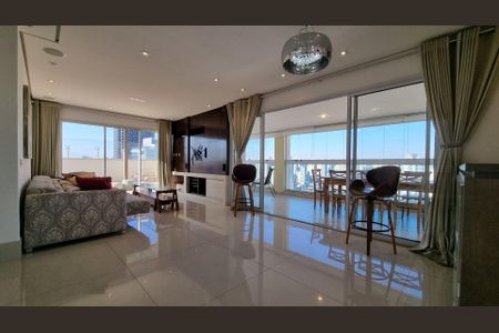 Apartamento à venda com 3 quartos, 221m² em Santo Amaro, São Paulo
