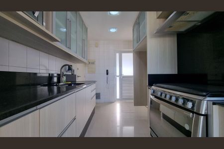 Apartamento à venda com 221m², 3 quartos e 3 vagas