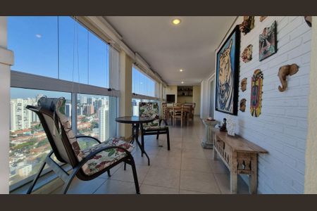 Apartamento à venda com 221m², 3 quartos e 3 vagas