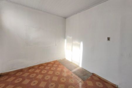 Casa à venda com 100m², 1 quarto e 2 vagas Casa à venda com 100m², 1 quarto e 2 vagasQuarto