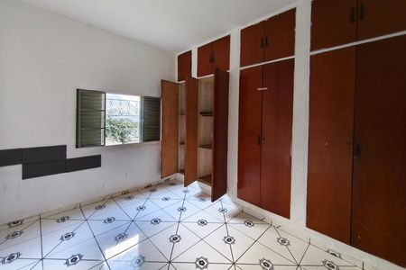 Casa à venda com 100m², 1 quarto e 2 vagas Casa à venda com 100m², 1 quarto e 2 vagasCasa 2 - Quarto 2
