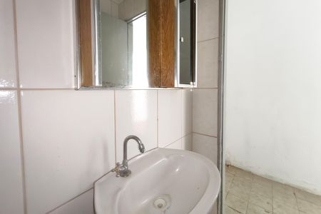 Casa à venda com 100m², 1 quarto e 2 vagas Casa à venda com 100m², 1 quarto e 2 vagasBanheiro