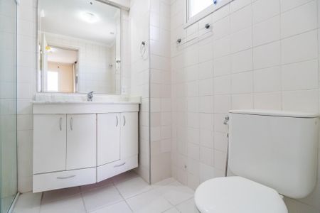 Apartamento para alugar com 254m², 3 quartos e 2 vagas Apartamento para alugar com 254m², 3 quartos e 2 vagasBanheiro da Suíte 2