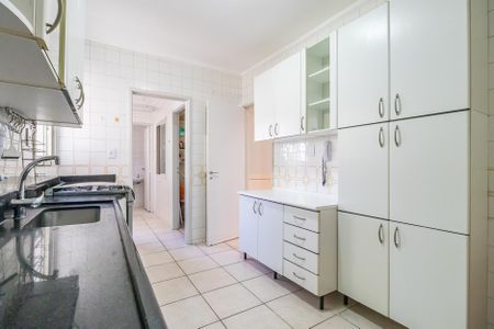 Apartamento para alugar com 254m², 3 quartos e 2 vagas Apartamento para alugar com 254m², 3 quartos e 2 vagasCozinha