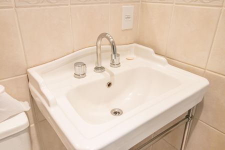 Apartamento para alugar com 254m², 3 quartos e 2 vagas Apartamento para alugar com 254m², 3 quartos e 2 vagasBanheiro Social