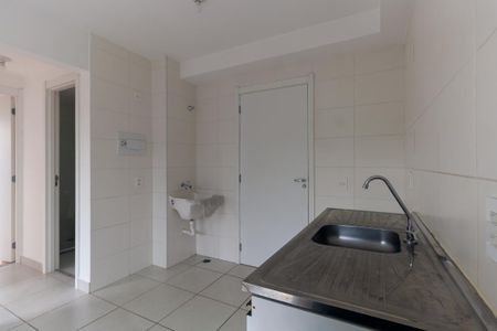 Cozinha de apartamento para alugar com 2 quartos, 33m² em Vila Ema, São Paulo