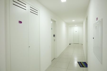 Apartamento à venda com 32m², 1 quarto e sem vagaÁrea comum - Saguão do andar