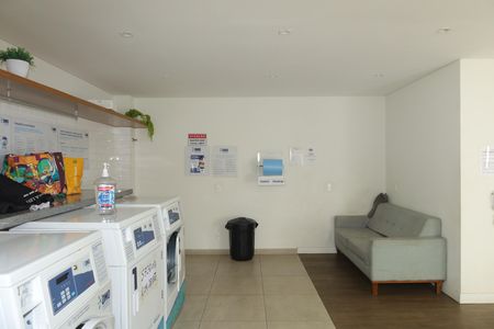 Apartamento à venda com 32m², 1 quarto e sem vagaÁrea comum - Lavanderia