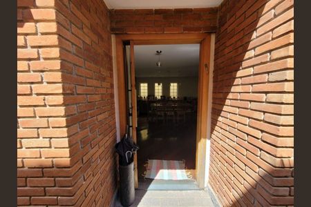Casa à venda com 3 quartos, 300m² em Jardim Leonor, São Paulo