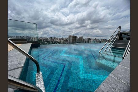 Apartamento à venda com 77m², 2 quartos e 1 vaga