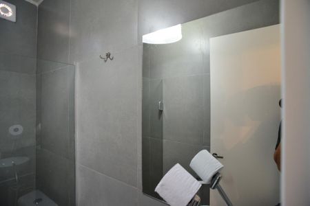 Banheiro de apartamento para alugar com 1 quarto, 25m² em Barra da Tijuca, Rio de Janeiro