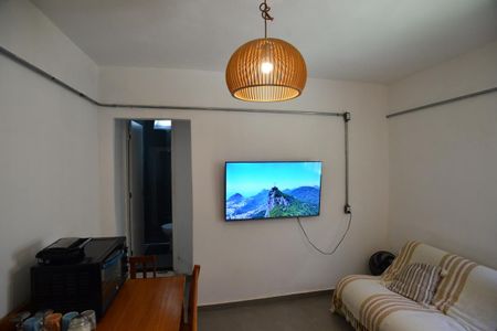Sala de apartamento para alugar com 1 quarto, 25m² em Barra da Tijuca, Rio de Janeiro