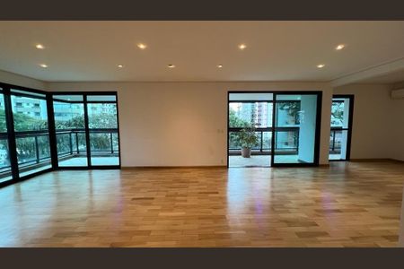Apartamento à venda com 4 quartos, 242m² em Campo Belo, São Paulo