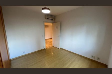 Apartamento à venda com 4 quartos, 242m² em Campo Belo, São Paulo