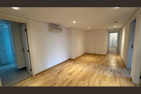 Apartamento à venda com 4 quartos, 242m² em Campo Belo, São Paulo