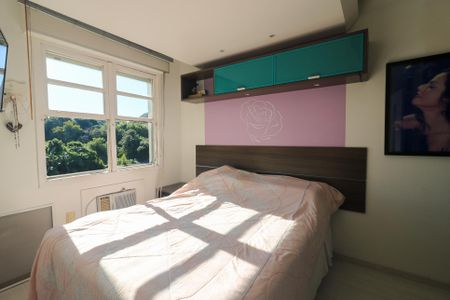 Quarto de apartamento à venda com 1 quarto, 45m² em Cristal, Porto Alegre