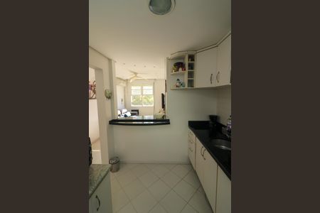 Apartamento à venda com 45m², 1 quarto e sem vaga Apartamento à venda com 45m², 1 quarto e sem vagaCozinha e Área de Serviço