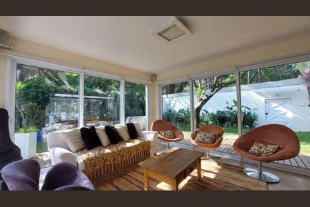 Casa à venda com 4 quartos, 1100m² em Brooklin, São Paulo