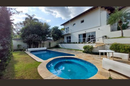 Casa à venda com 1100m², 4 quartos e 6 vagas