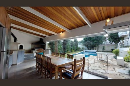 Casa à venda com 4 quartos, 1100m² em Brooklin, São Paulo