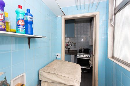 Apartamento à venda com 83m², 2 quartos e 1 vagaÁrea de Serviço
