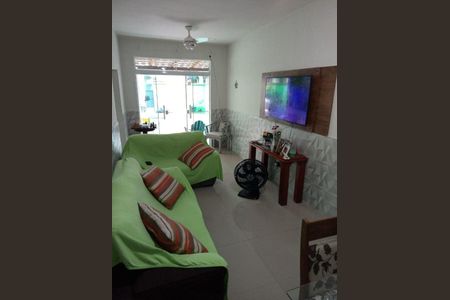 Casa à venda com 3 quartos, 120m² em Olaria, Rio de Janeiro