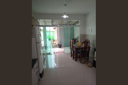 Casa à venda com 3 quartos, 120m² em Olaria, Rio de Janeiro