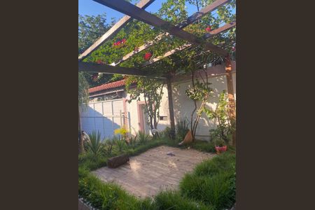 Casa à venda com 234m², 4 quartos e 4 vagas