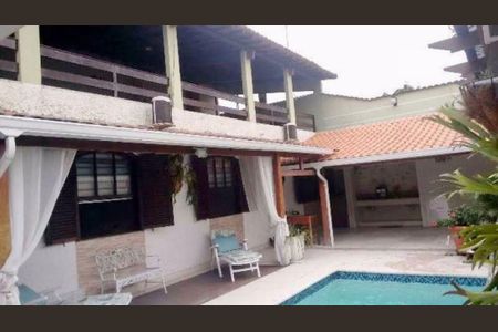 Casa à venda com 234m², 4 quartos e 4 vagas