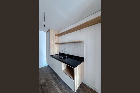 Cozinha de kitnet/studio para alugar com 1 quarto, 23m² em Vila Gomes Cardim, São Paulo