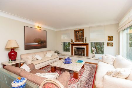 Casa à venda com 480m², 4 quartos e 4 vagas