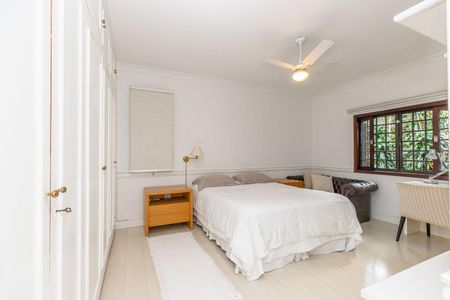 Casa à venda com 480m², 4 quartos e 4 vagas