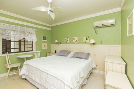 Casa à venda com 480m², 4 quartos e 4 vagas