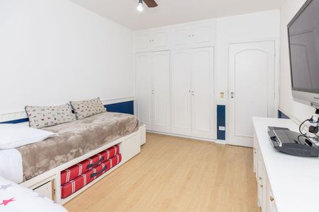Casa à venda com 480m², 4 quartos e 4 vagas
