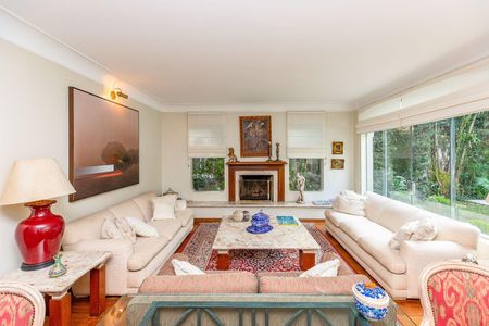 Casa à venda com 480m², 4 quartos e 4 vagas